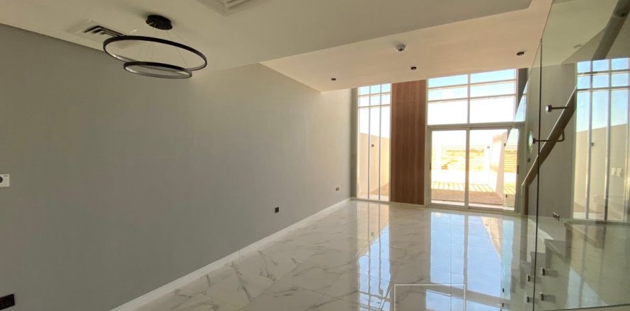 Villa in Dubai 2 bedrooms, 127.8 sq.m. № 9999