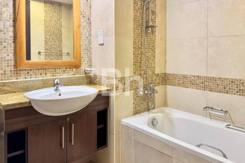 Apartment in The Views, Dubai 1 bedroom, 68 sq.m. № 56584 - photo 16