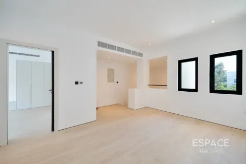 Villa en Meadows, Dubai, 4 dormitorios, 332 m², № 70094 - foto 11