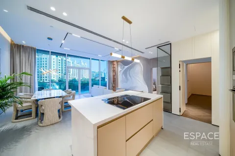 Apartment in Palm Jumeirah, Dubai 2 bedrooms, 159 sq.m. № 70095 - photo 4