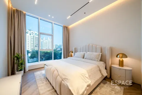 Apartment in Palm Jumeirah, Dubai 2 bedrooms, 159 sq.m. № 70095 - photo 3