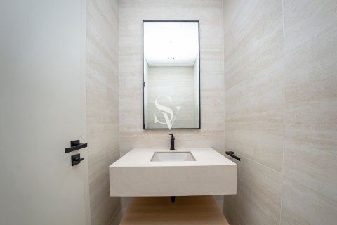 Купить квартиру в Al Jaddaf, Дубай: 2 спальни, 121м², № 93194 - фото 19