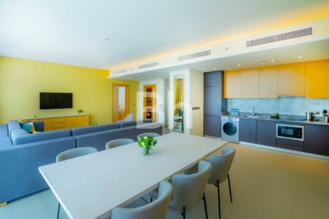 Apartment in Jumeirah Village Triangle, Dubai 3 bedrooms, 316 sq.m. № 23304 - photo 7