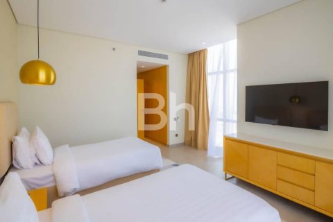 Apartment in Jumeirah Village Triangle, Dubai 3 bedrooms, 316 sq.m. № 23304 - photo 6