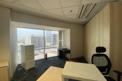 Office in Sheikh Zayed Road, Dubai 149.6 sq.m. № 49196 - photo 2