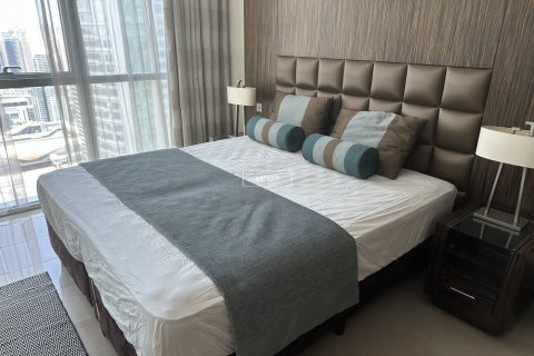 Apartment in Jumeirah Lake Towers, Dubai 2 bedrooms, 120.5 sq.m. № 49197 - photo 7