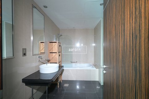 Apartamento en Jumeirah Lake Towers, Dubai, 2 dormitorios, 120.5 m², № 49197 - foto 14