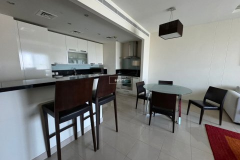 Apartment in Jumeirah Lake Towers, Dubai 2 bedrooms, 120.5 sq.m. № 49197 - photo 10