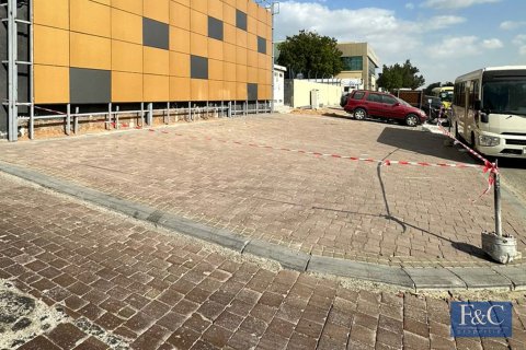 Warehouse in Al Quoz Industrial Area, Al Quoz, Dubai 362 sq.m. № 103779 - photo 2