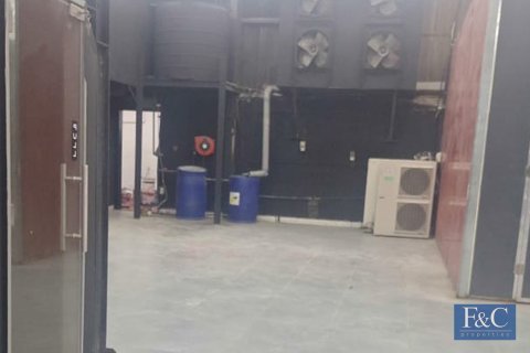 Warehouse in Al Quoz Industrial Area, Al Quoz, Dubai 362 sq.m. № 103779 - photo 8