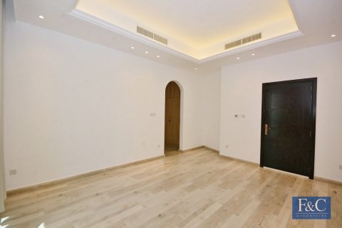Снять в аренду виллу в Al Quoz, Дубай: 5 спален, 924м², № 103782 - фото 18