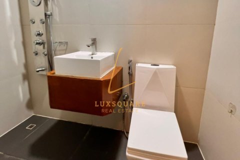 Villa en Jumeirah Village Circle, Dubai, 4 dormitorios, 148 m², № 83391 - foto 5