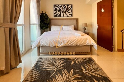 Villa en Jumeirah Village Circle, Dubai, 4 dormitorios, 148 m², № 83391 - foto 8