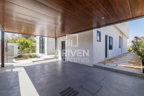 Villa in La Mer, Jumeirah, Dubai 5 bedrooms, 617.81 sq.m. № 127785 - photo 29