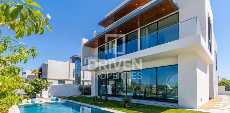 Villa in La Mer, Jumeirah, Dubai 5 bedrooms, 617.81 sq.m. № 127785