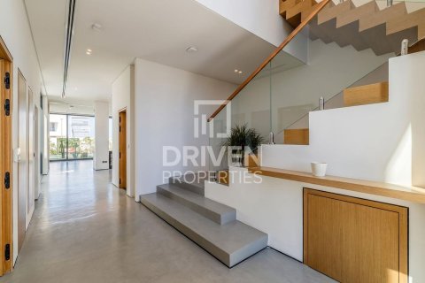 Villa in La Mer, Jumeirah, Dubai 5 bedrooms, 617.81 sq.m. № 127785 - photo 7