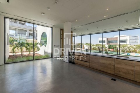 Villa in La Mer, Jumeirah, Dubai 5 bedrooms, 617.81 sq.m. № 127785 - photo 13