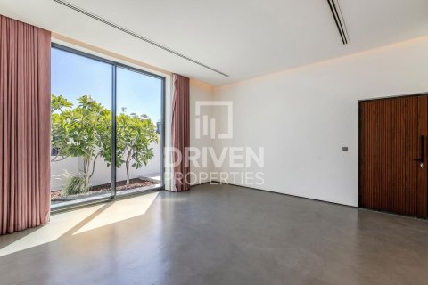 Villa in La Mer, Jumeirah, Dubai 5 bedrooms, 617.81 sq.m. № 127785 - photo 4