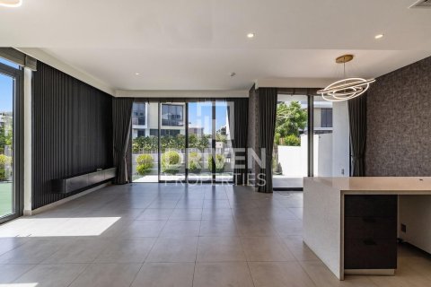 Снять в аренду виллу в Golf Grove, Дубай Хилс Эстейт, Дубай: 3 спальни, 394.19м², № 127784 - фото 4