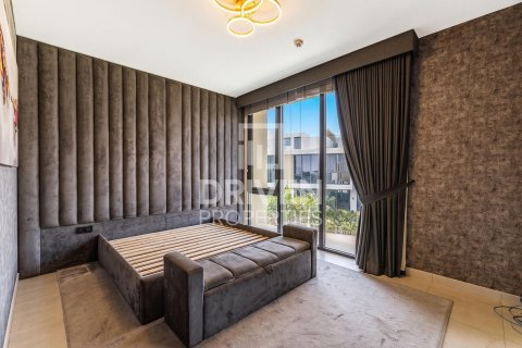 Снять в аренду виллу в Golf Grove, Дубай Хилс Эстейт, Дубай: 3 спальни, 394.19м², № 127784 - фото 15