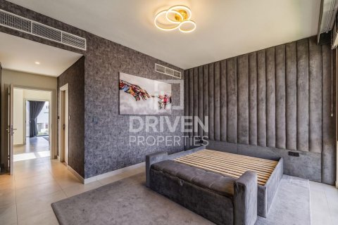 Снять в аренду виллу в Golf Grove, Дубай Хилс Эстейт, Дубай: 3 спальни, 394.19м², № 127784 - фото 16