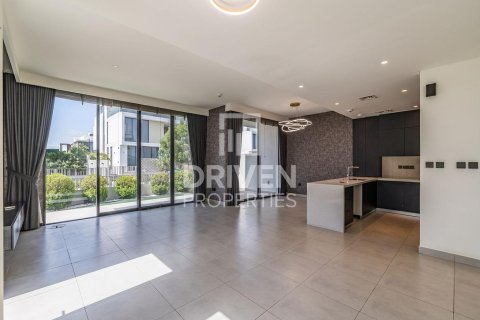 Снять в аренду виллу в Golf Grove, Дубай Хилс Эстейт, Дубай: 3 спальни, 394.19м², № 127784 - фото 3