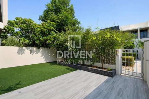 Townhouse in Maple at Dubai Hills Estate, Dubai Hills Estate, Dubai 4 bedrooms, 201.79 sq.m. № 127786 - photo 21