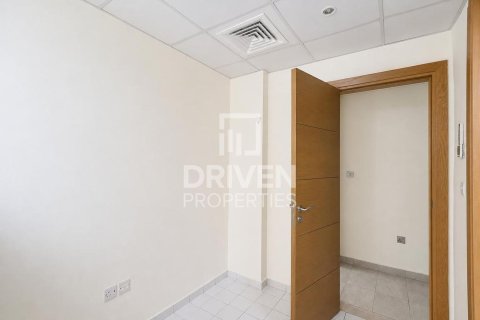 Villa à Jumeirah Park, Dubai, 4 chambres, 726.59 m², № 127775 - photo 28