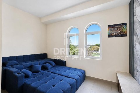 Villa à Jumeirah Park, Dubai, 4 chambres, 726.59 m², № 127775 - photo 12