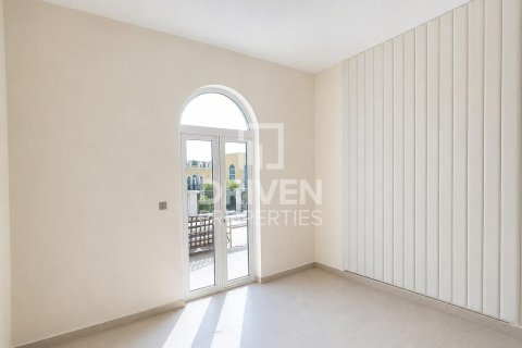 Villa à Jumeirah Park, Dubai, 4 chambres, 726.59 m², № 127775 - photo 17