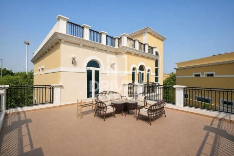 Villa à Jumeirah Park, Dubai, 4 chambres, 726.59 m², № 127775 - photo 25