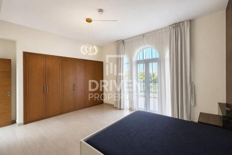 Villa à Jumeirah Park, Dubai, 4 chambres, 726.59 m², № 127775 - photo 22