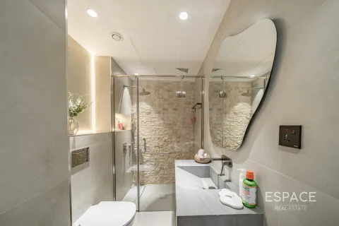 Apartment in Dubai Marina, Dubai 3 bedrooms, 159 sq.m. № 62927 - photo 17