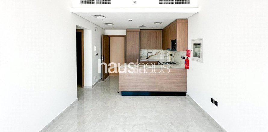 Пентхаус в Джумейра Вилладж Серкл, Дубай, 2 спальни, 102м², № 44094