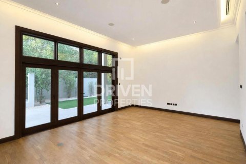 Villa in Jasmine Leaf, Al Barari, Dubai 6 bedrooms, 1017.57 sq.m. № 127502 - photo 7