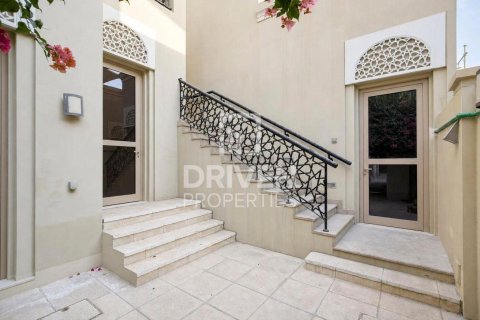 Villa in Jasmine Leaf, Al Barari, Dubai 6 bedrooms, 1017.57 sq.m. № 127502 - photo 22