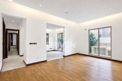 Villa in Jasmine Leaf, Al Barari, Dubai 6 bedrooms, 1017.57 sq.m. № 127502 - photo 6
