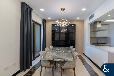 Apartment in AL MURJAN TOWER in Dubai Marina, Dubai 2 bedrooms, 137 sq.m. № 99086 - photo 7