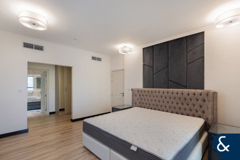 Apartment in AL MURJAN TOWER in Dubai Marina, Dubai 2 bedrooms, 137 sq.m. № 99086 - photo 15