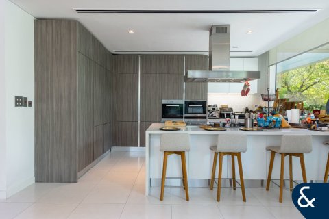 Apartamento en Al Barari, Dubai, 2 dormitorios, 231 m², № 99082 - foto 3