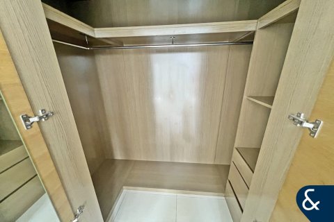 Apartment in CLAREN TOWERS in Downtown Dubai (Downtown Burj Dubai), Dubai 2 bedrooms, 114 sq.m. № 99078 - photo 10