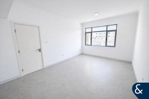 Apartamento en The Views, Dubai, 2 dormitorios, 116 m², № 99081 - foto 2