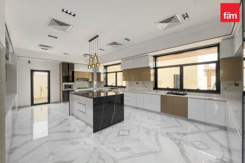 Villa à Dubai, 6 chambres, 844.4 m², № 91883 - photo 2