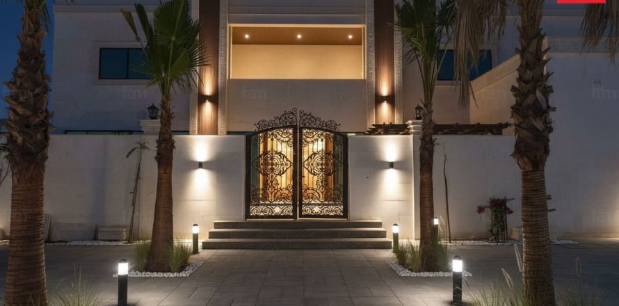 Villa à Dubai, 6 chambres, 844.4 m², № 91883