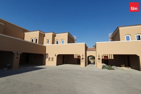 Villa en Dubai, 4 dormitorios, 185.8 m², № 91885 - foto 16