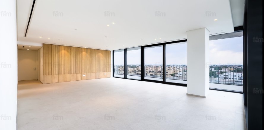 Квартира в Дубае, 4 спальни, 339.6м², № 91887