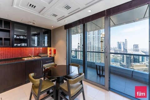 Apartment in Downtown Dubai (Downtown Burj Dubai), Dubai 2 bedrooms, 171.7 sq.m. № 24447 - photo 4