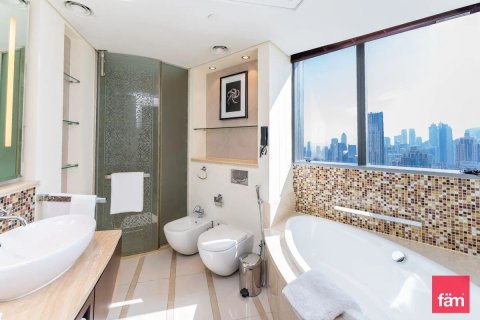 Apartment in Downtown Dubai (Downtown Burj Dubai), Dubai 2 bedrooms, 171.7 sq.m. № 24447 - photo 9