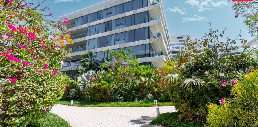 Квартира в Аль-Барари, Дубай, 2 спальни, 270.3м², № 24448