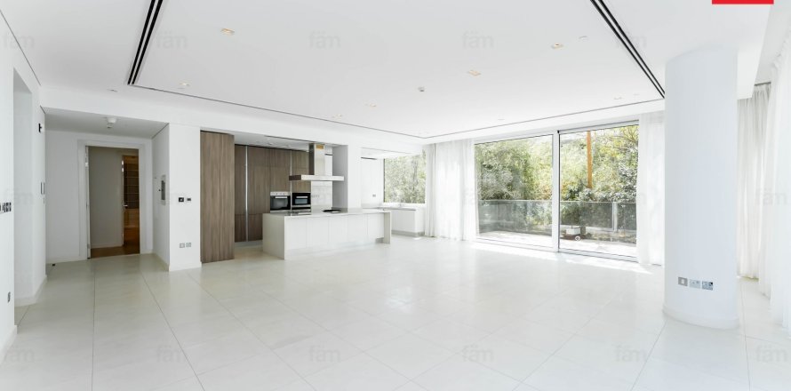 Appartement à Al Barari, Dubai, 2 chambres, 270.3 m², № 24448
